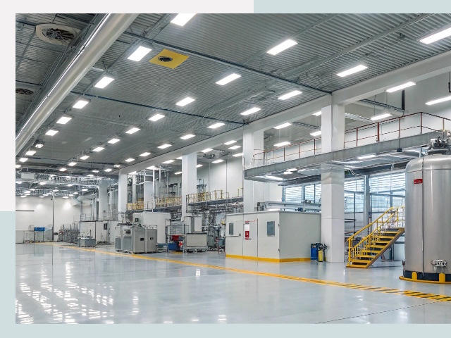 Освещение ангаров в Железногорске от 620 руб. - Эффективные решения